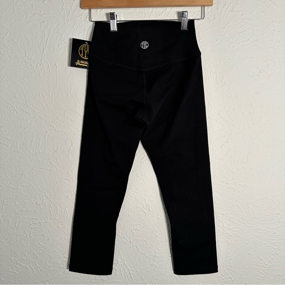 TYC XS Capris Leggings Buttery Soft Material High Waist NWT